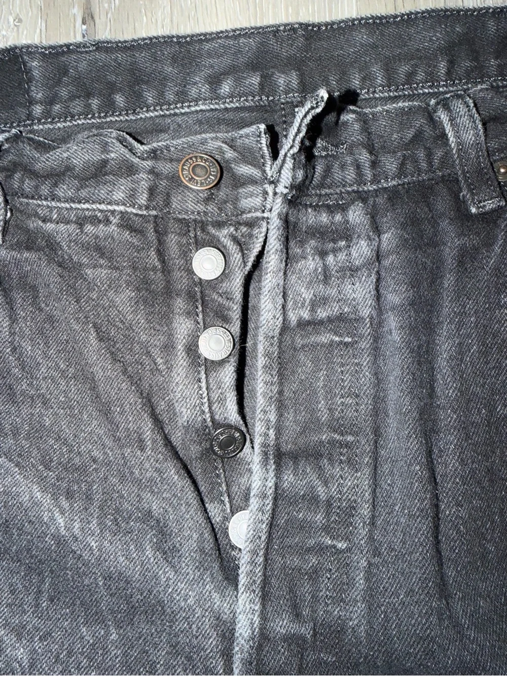 Levi's 501 Men's Straight Black Button-Fly Jeans 38X32